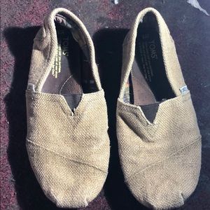 Brown toms men’s shoes